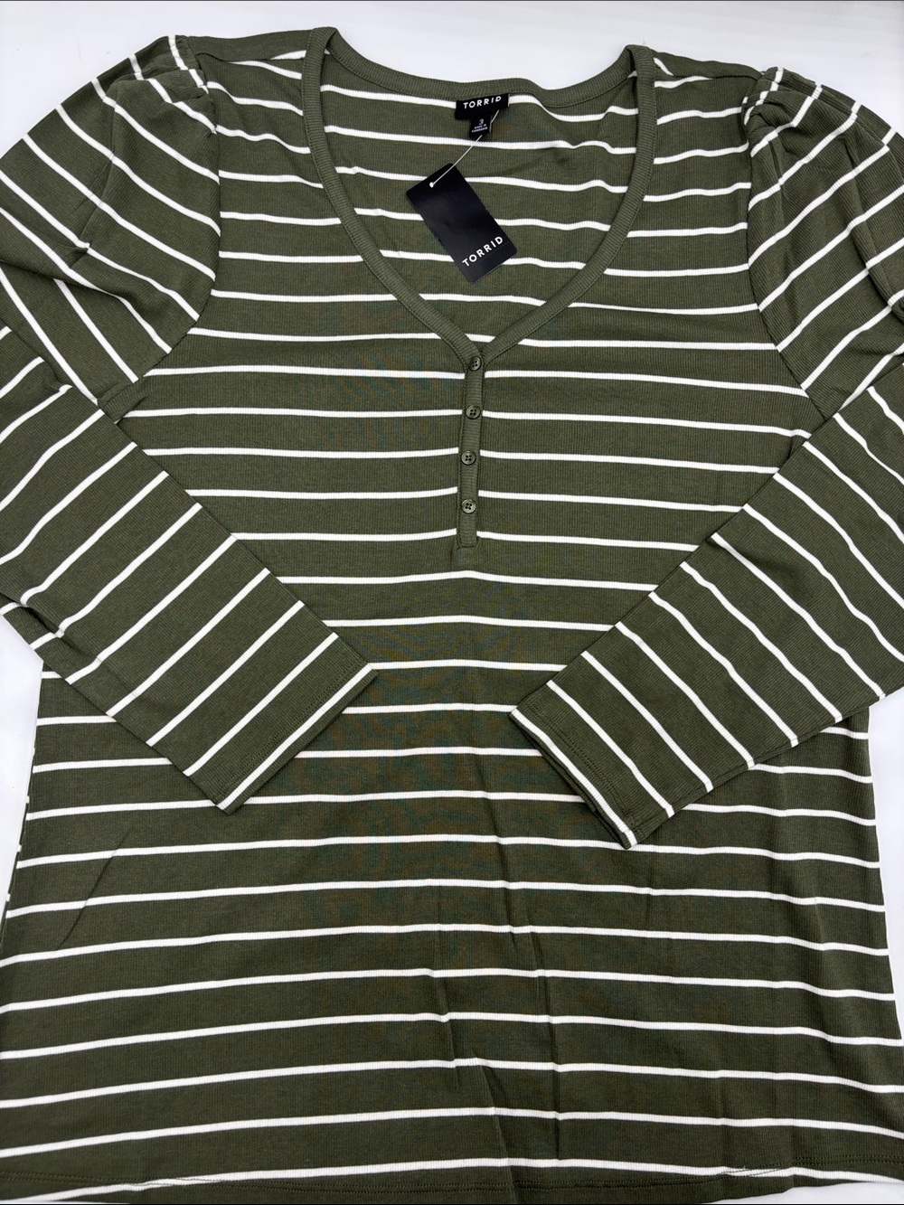Torrid Cotton Modal Rib Henley Puff Sleeve Top in Four Leaf Clover